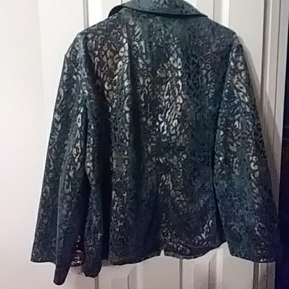 Company collection - Picture 2 of 3